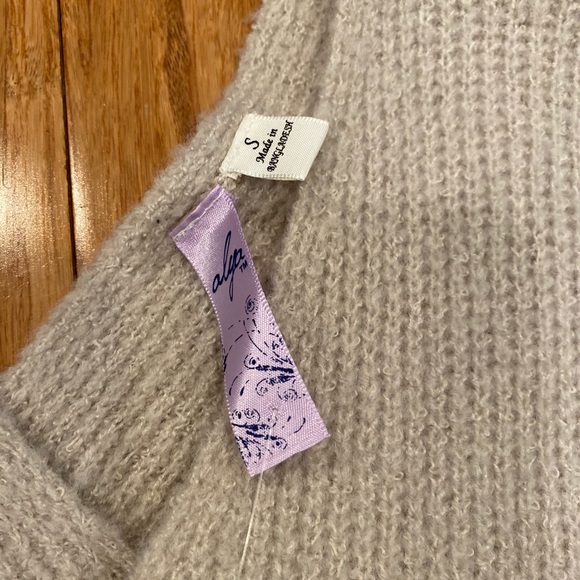 New Alyssa Braided Back sweater sz S Taupe - Picture 5 of 7